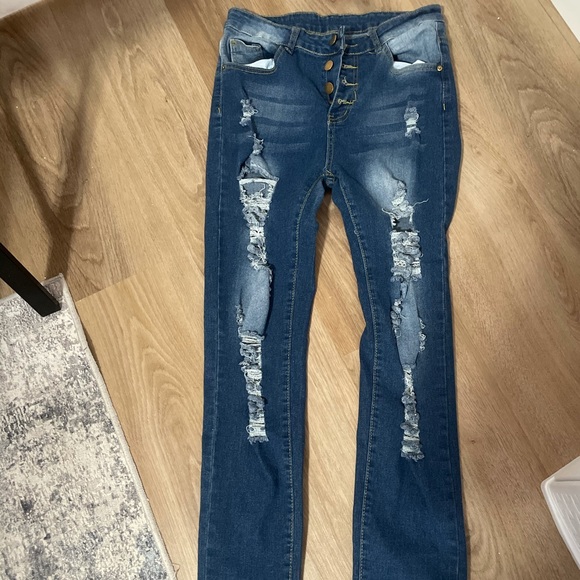 SHEIN Pants - Distressed jeans